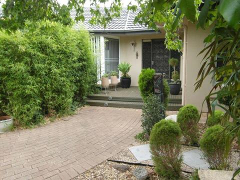 Adelaide - Elegant Executive Home - Fully Furnished - $600 / Week