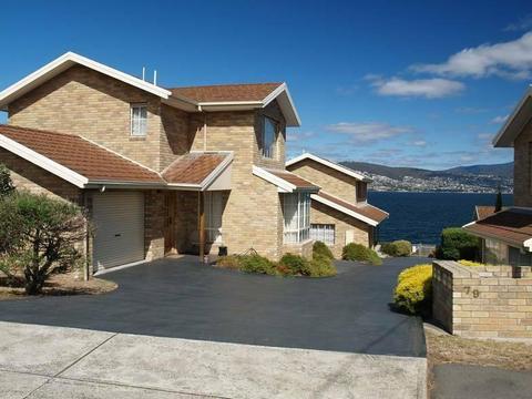HOBART EASTERN SHORE-HOWRAH-UNIQUE WATERFRONT TOWNHOUSE