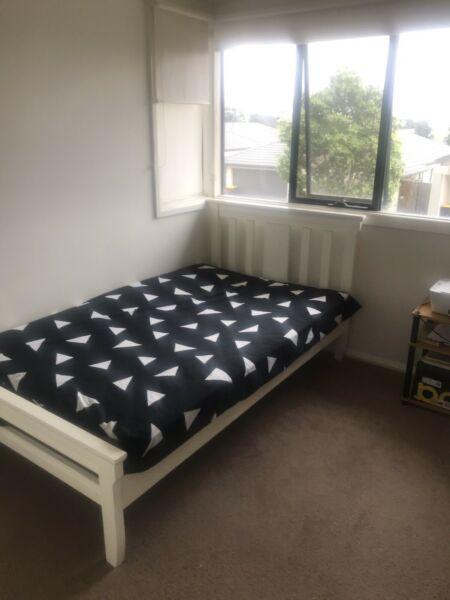 Room for rent at Burnside Heights