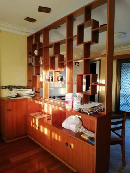 Large fully furnished 4X1 new a/c new kitchen house on a lge block pet