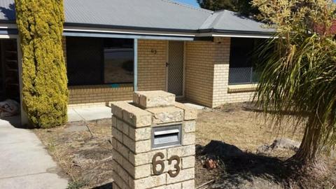 4x2 Banksia Grove House For Rent