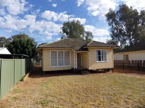 House for sale in Northam Town in WA