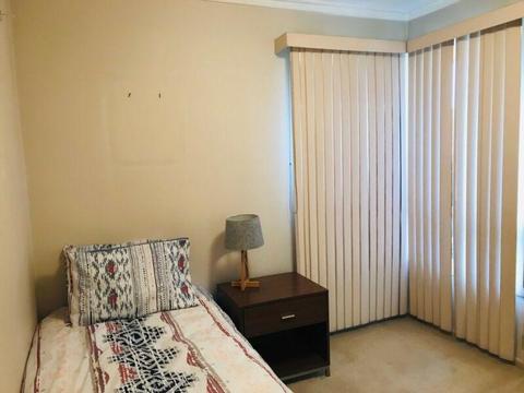 Small Room for rent $650 (including bills) Mount Waverley