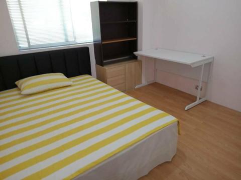 Burwood 3 mins walk to Station fully furnished Double Bedroom for Rent