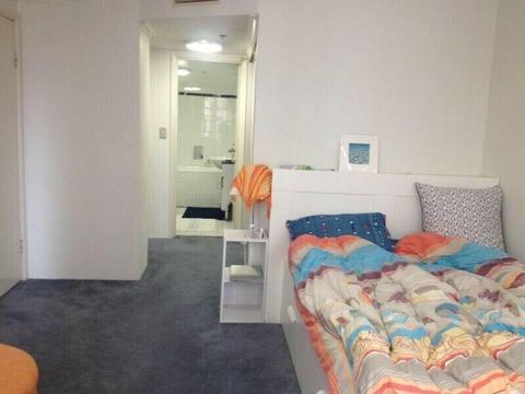 Huge Master Bedroom with Ensuite_Female Twin Share_Syd CBD