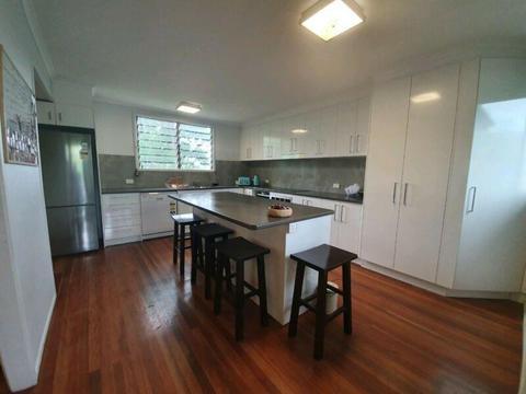 Indro rooms for rent