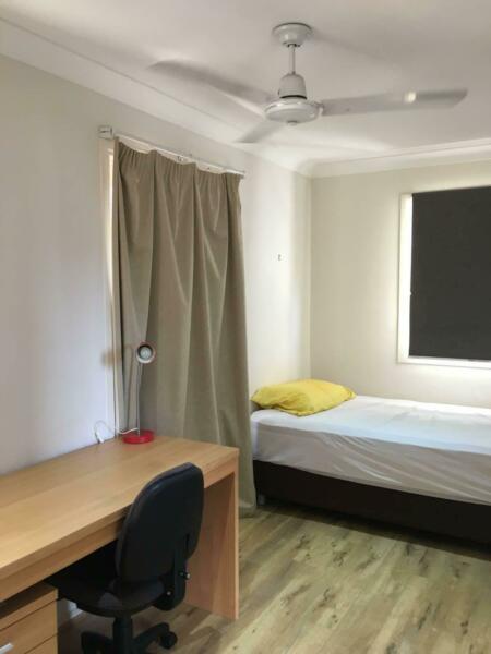 Private Room Brisbane City $180pw include utility bills and internet