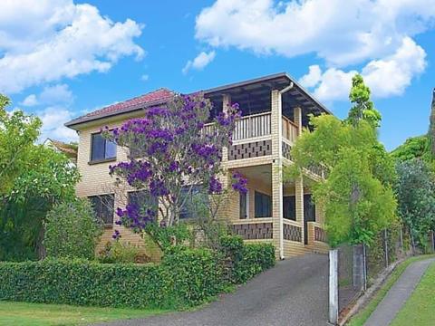 Spacious and quiet bedroom - shared accommodation Mt Gravatt East