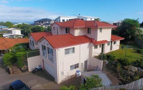 Large Room for Rent in Albany Creek with Views