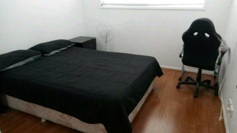 Ensuite room near Griffith uni and Garden City