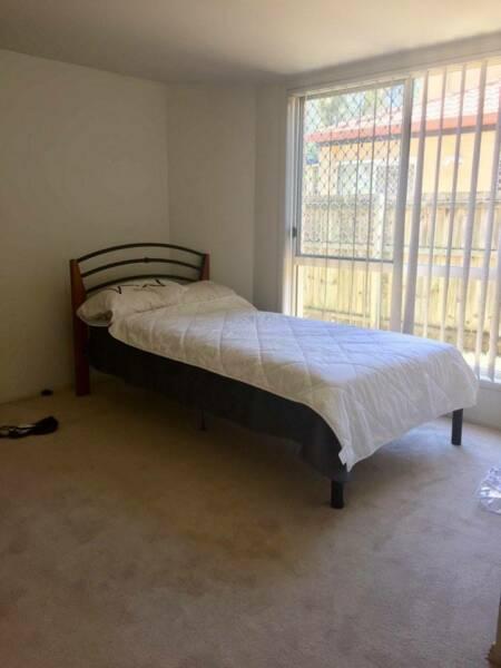 LOOKING FOR FEMALE SHARE MATE -FULL FURNISHED SINGLE ROOM $110/W