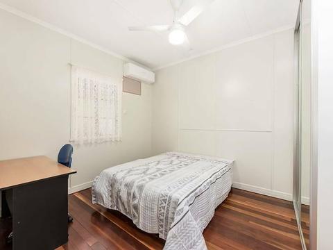 Furnished room for rent close to USQ Ipswich Campus
