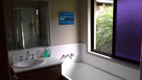 Room for rent in Upper Coomera. $200pw