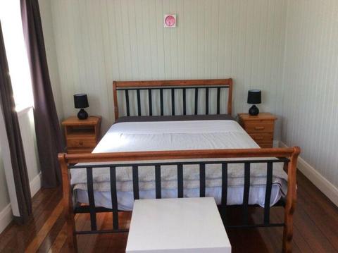 COUPLES ROOM FOR RENT. $230 p/w, no more to pay. Balfe St