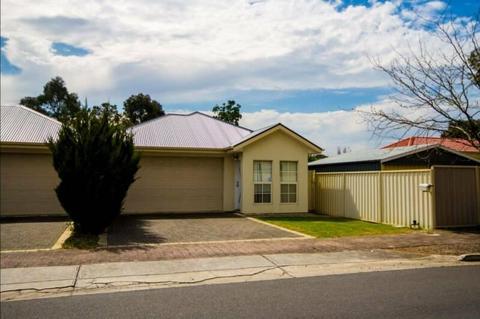 Share House close to the City and Flinders! - St Marys