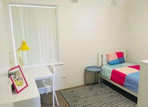 1 Room rent for a person near Flinders Uni