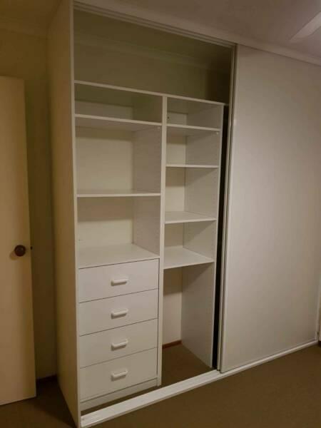 Fully furnished Queen bedroom available for rent - near Flinders Uni