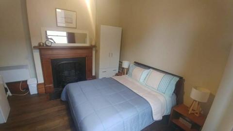 Room for short stay rent - Hobart central!