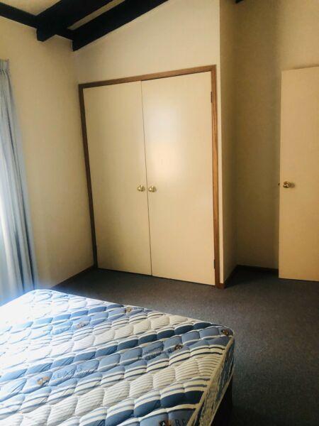 A fully-Furnished room for rent in Midway Point (girls/Couple only)