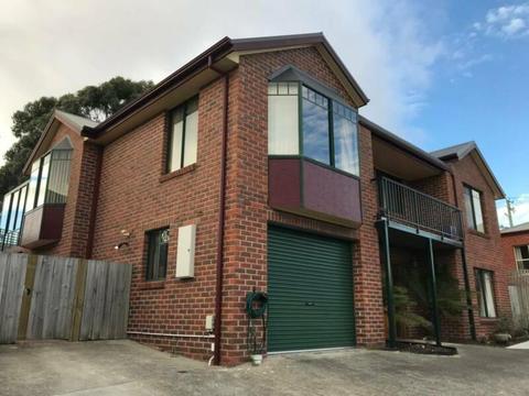 [Bellerive $180] single rooms for rent in share house