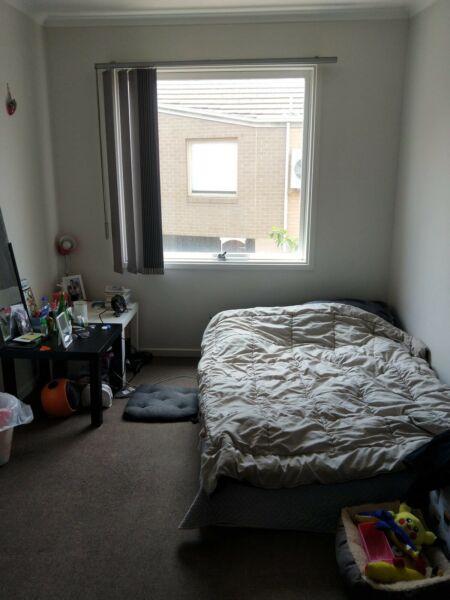 Single room available near Newmarket Station
