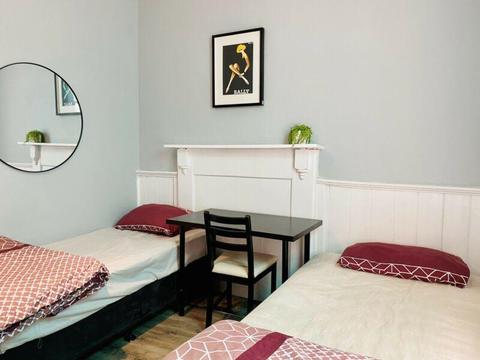Bright, clean and cozy inner city private room ONLY $175 pw Pp