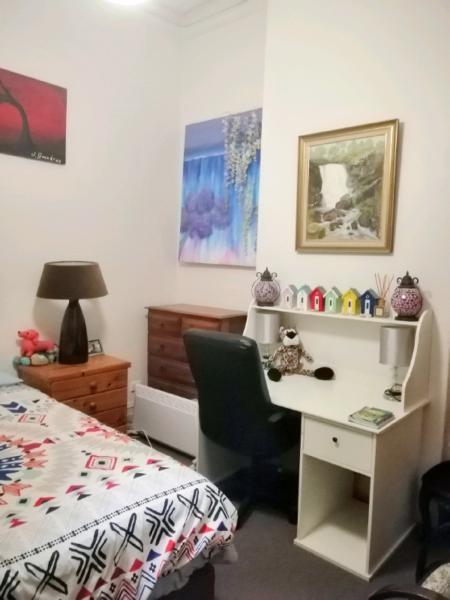 Fully Furnished Room for rent in Seddon