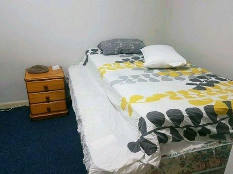 Room for Rent..$125/week!!