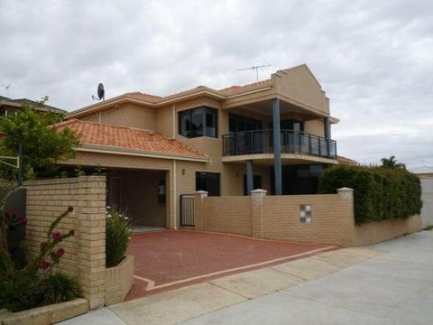 Room for Rent-Couple-Huge Houseshare-Ocean Views - Fremantle