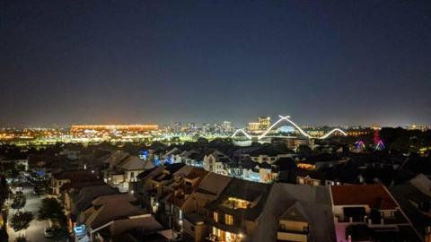 Room for rent - top floor apartment in East Perth