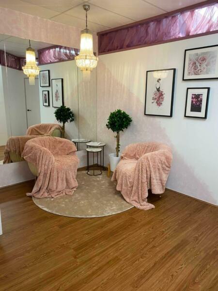 2 x Beauty Rooms available for rent