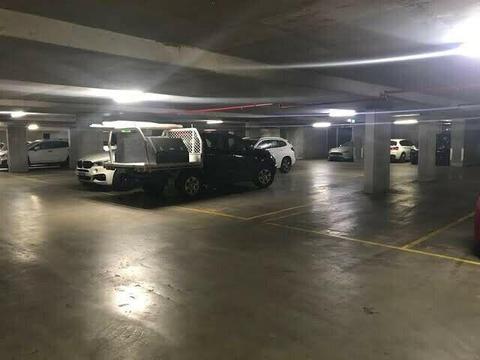 Car space for rent in City