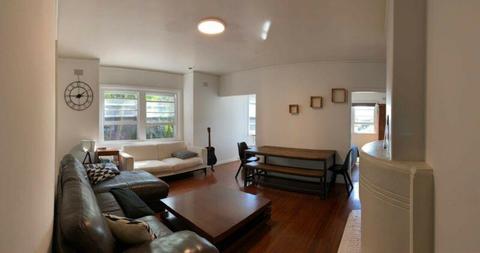 Furnished 3 bedroom apartment opposite the harbour