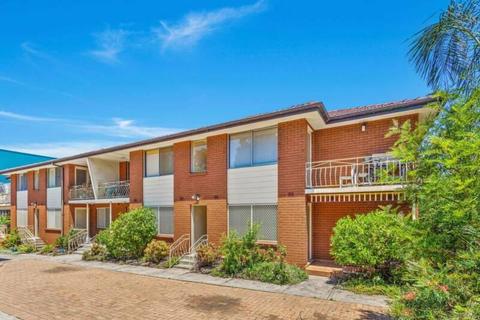 Ground floor Unit for lease Warrawong