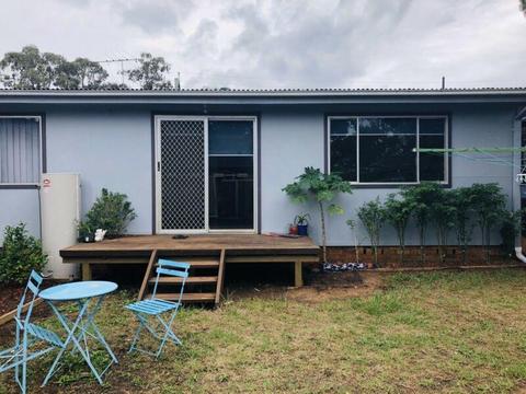Granny flat $280 including all bills and wifi