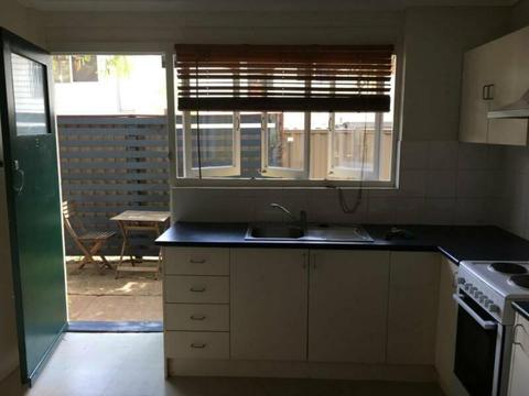 Annerley one bedroom unit