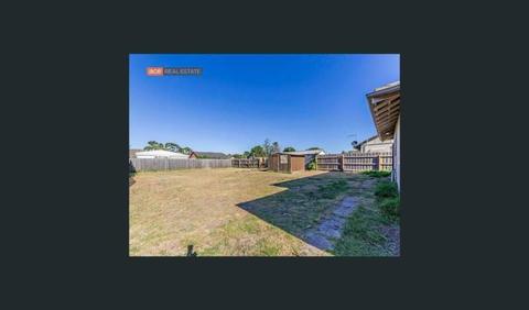 3bd room House for rent nr Laverton Train Staion