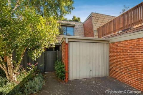 Available for Rent - Townhouse in Elwood