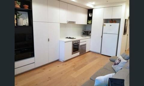 Lease Transfer - One Bed Apartment - Collingwood - Fantastic Location