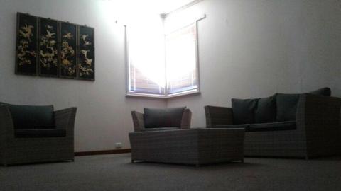 Central 1 bedroom townhouse for rent