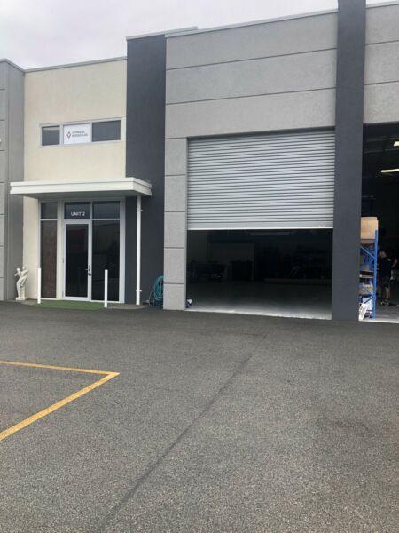 Commercial Unit-Properties for Lease: Block of three units