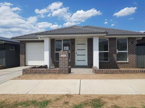 BRAND NEW SINGLE LEVEL HOME FOR SALE
