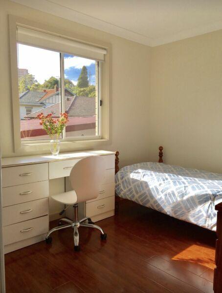 Hurstville station room for Rent