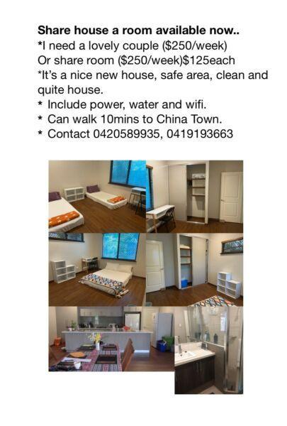 Share house a room available now