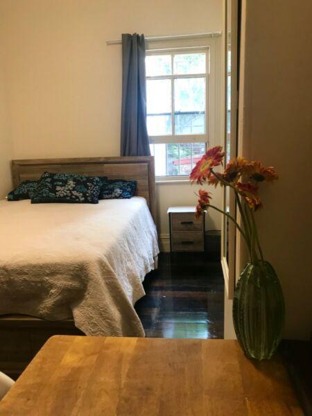 ROOM TO RENT Surry Hills city private