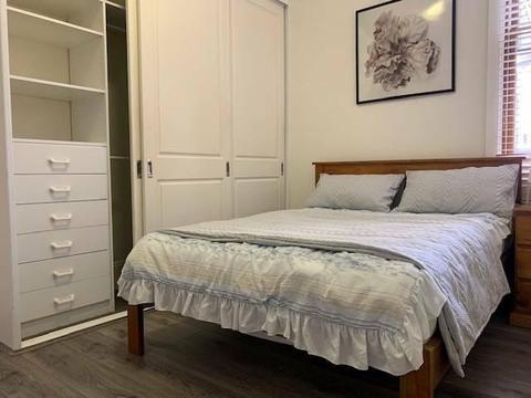 FULLY FURNISHED MASTER BEDROOM IN QUEENS PARK / FOR RENT FROM $320
