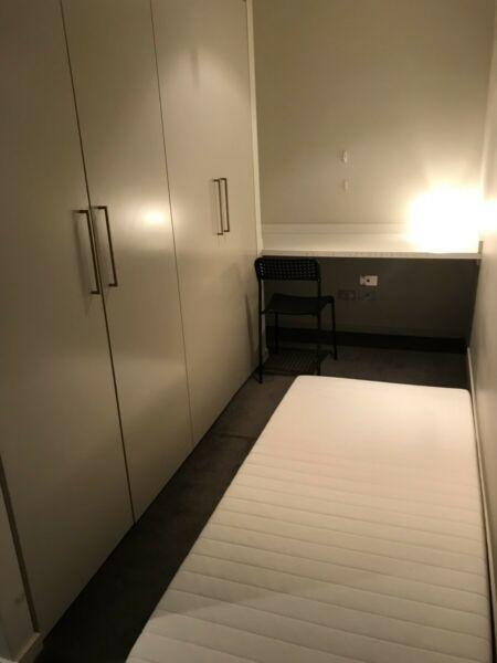 Private Study Room for One person on George St - Town Hall $230/W