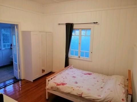 Spacious furnished room in quiet house