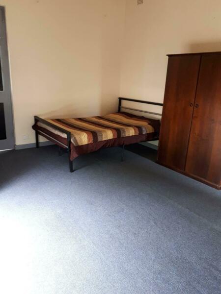 2 room! Almost a granny and private Ensuite! Bills included