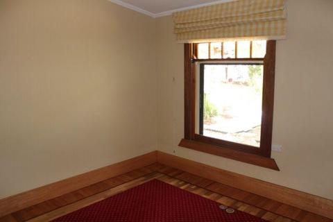 Christian House - Room to rent 4 kms from city